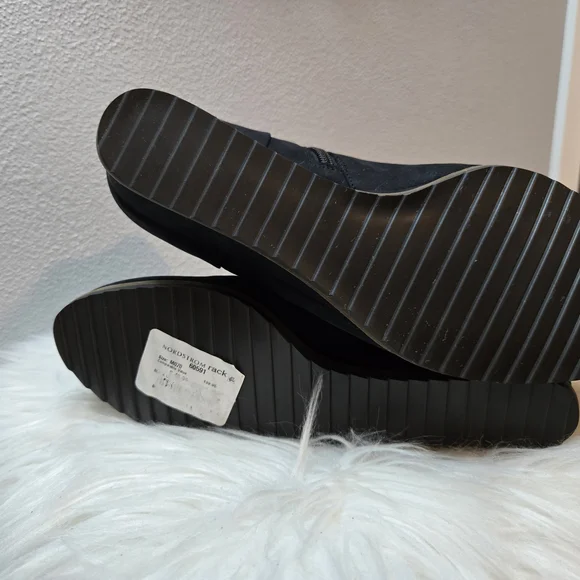 Linea Paolo Womens Wedge Black Ankle Bootie - Picture 9 of 10